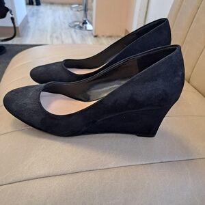 Kelly & Katie Black Wedge Shoes Suede-Like Finish